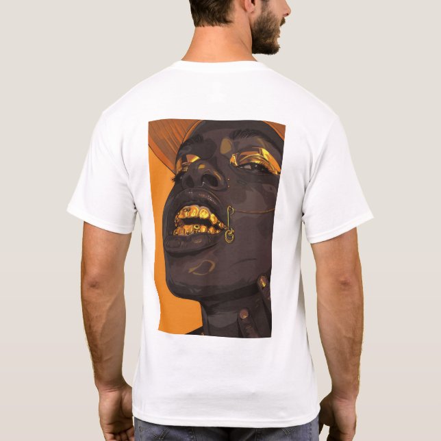 Snyggt Ebony Man med Dekoration T-Shirt (Baksida)