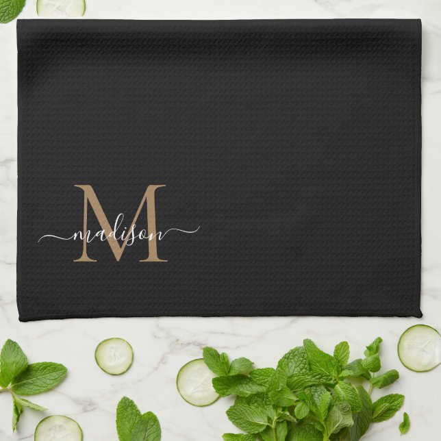Snyggt Elegant Black Guld Monogram Script Namn Kökshandduk (Vikta)