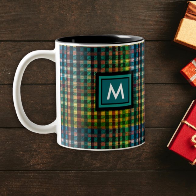 Snyggt Grönt Tartan Scottish Mönster Monogram Två-Tonad Mugg (Skapare uppladdad)