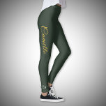 Snyggt Guld & Forest Grönt Monogram Leggings<br><div class="desc">För en elegant och en klasskvinna skulle denna snyggt i Forest Grönt färg med ett guld namn och ett monogram brev i vitt kunna vara en fin gågata för sport,  yoga eller bära varje dag!</div>