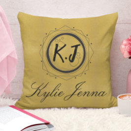 snyggt guld mönster svartvit monogrammet kudde