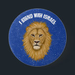 Snyggt jag står i Israels tjänst. Lejon för Judah  Knapp<br><div class="desc">Knappen snyggt visar ert stöd för Israel! En digitalt målad Lejon av Judah står i fokus,  tillsammans med den moderna typografin som lyder "Jag står i Israels tjänst" i vitt. En texturerad vit bakgrund över blått ger ett grymt utseende. *Artwork skapas uteslutande av Tracey Khalei / Orabella Prints.</div>