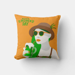 Snyggt Kvinnor med Grönt Beer - St. Patrick's Day Kudde