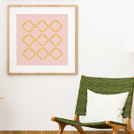 Snyggt Modern Geometric  Rosa hos jordbrukshus Poster<br><div class="desc">En enkel geometrisk mönster av trianglar i guldfärgad gul gult. Du kan ändra den  rosans bakgrund till valfri färg genom att klicka på knappen Anpassa.</div>