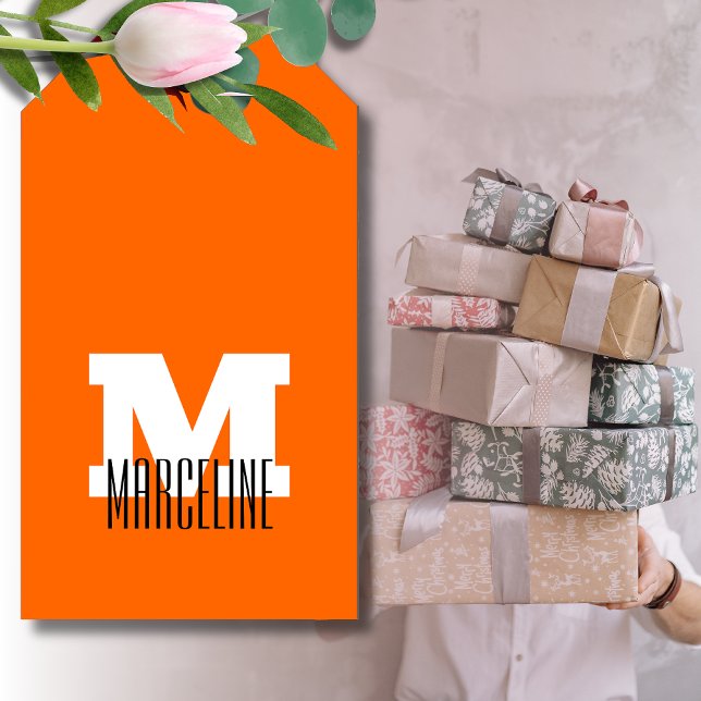 Snyggt Modern Namn Initial | Neon Sunset Orange Presentetikett (Skapare uppladdad)