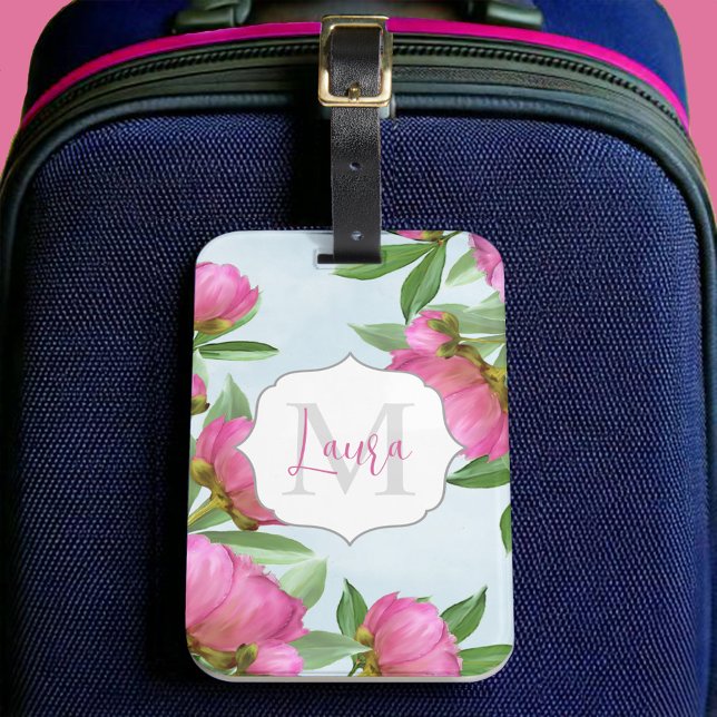Snyggt Monogram Rosa Botaniska Peonies Elegant Bagagebricka (Monogram and name pink peonies custom luggage tag.)