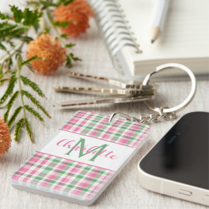 Snyggt rosa och grönt rutigt monogram