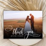 Snyggt Script 2 Photo Bröllop - tackkort Tack Kort<br><div class="desc">Elegant Modern Chic Boho Calligraphy Script Bröllop 2 Photo Tackyou Card. Snyggt bröllop tackar dig för att du har en fullt framfoto med texten "Tack" i ett snävt, snävt och snävt tecken på typografi som byts ut mot teckensnittet svan som är vit övertäckning på bild och ett baksida ett (1)...</div>