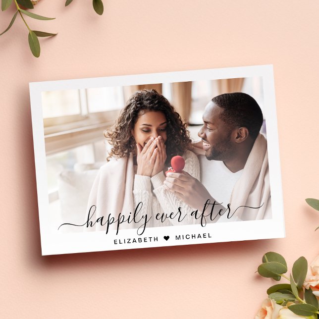 Snyggt som tur är allt efter fotoFörlovningen Meddelande (Celebrate your love story with an engagement announcement showcasing your favorite photo)