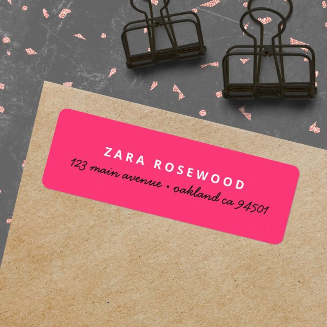 Snyggt Trendig Shock rosa Feminin Returadress Etikett (A fun modern pre-addressed label in hot neon pink for cool and feminine everyday mailing)