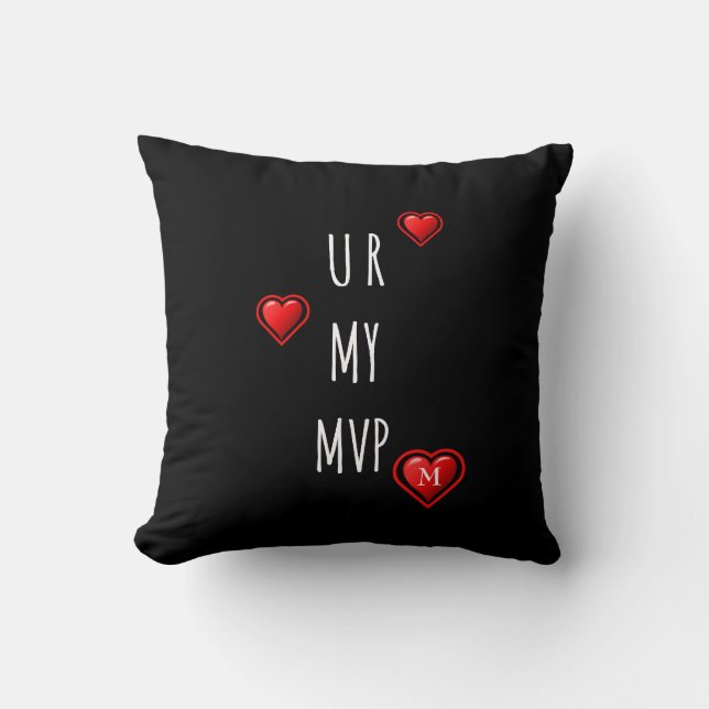 Snyggt Valentine U R MY MVP Monogram Kudde (Framsida)