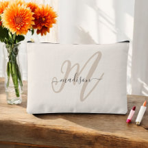 Snyggten Beige Namn och Monogram