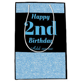 Snyggten personifierade 2nd födelsedaggåvan hänger