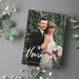 Snyggtens skriptbricka och groomfotoöverlägg bröll tack kort