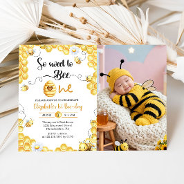 So Sweet To Bee first Birthday Photo Invitation Inbjudningar
