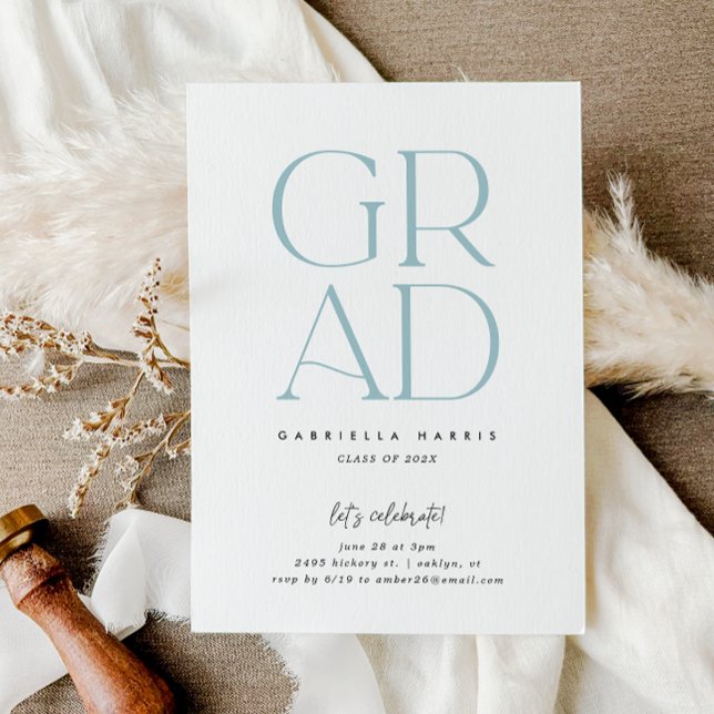 Soaring Grad | Ljusblått + Vita Studenten Inbjudningar (Soaring Grad | Light Blue + White Graduation Invitation)