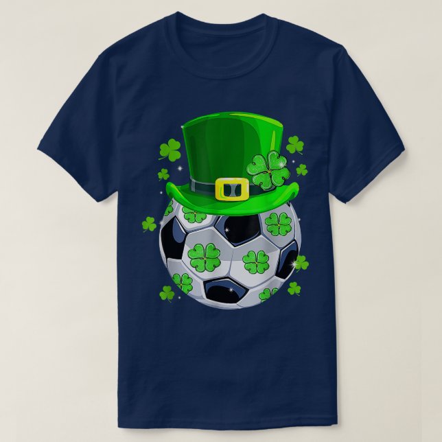 Soccer Ball Shamrock Funny Irish St Patrick Day  T Shirt (Design framsida)