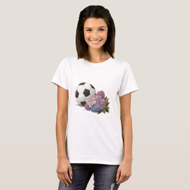 Soccer Ball with Hydrangea T Shirt (Hel framsida)