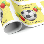 Soccer Birthday Gift Presentpapper<br><div class="desc">Kreativets fotbolls-EM-födelsedagspressning med fotboll,  roligt stall och ballonger för sportfantast av spelare,  tränare eller fotbollslag. Så här anpassar du redigeringstexten för att lägga till namn.</div>