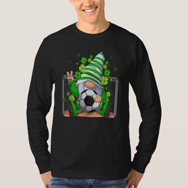 Soccer Gnome Lucky Shamrock Irish St Patrick's Day T Shirt (Framsida)