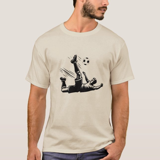 Soccer Overhead Kick with Ball Black White T Shirt (Framsida)