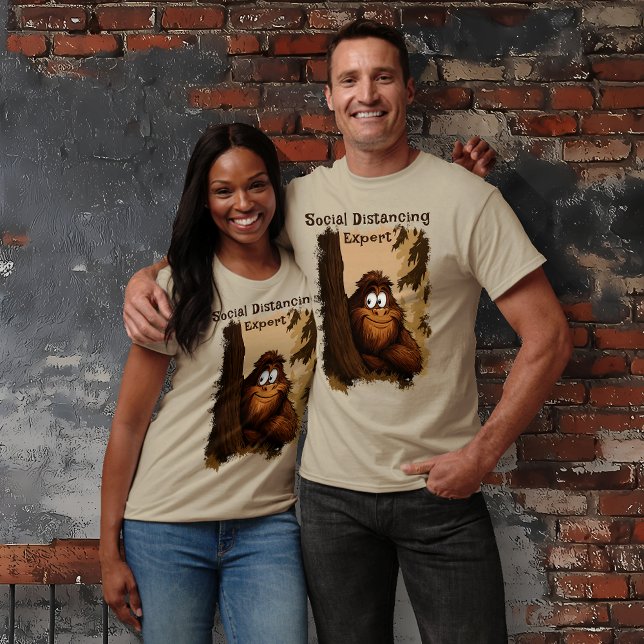 Social Avstånd expertsasquatch T Shirt (Social Distancing Expert Sasquatch T-Shirt)