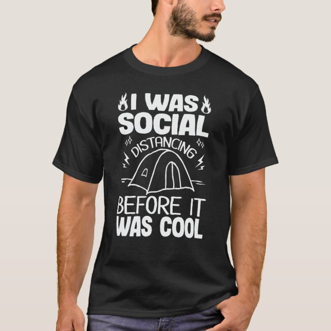 Social Avstånd innan Coolan campade T Shirt (Framsida)