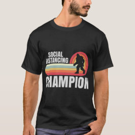 Social Avstånd mästare Meme Bigfoot T Shirt