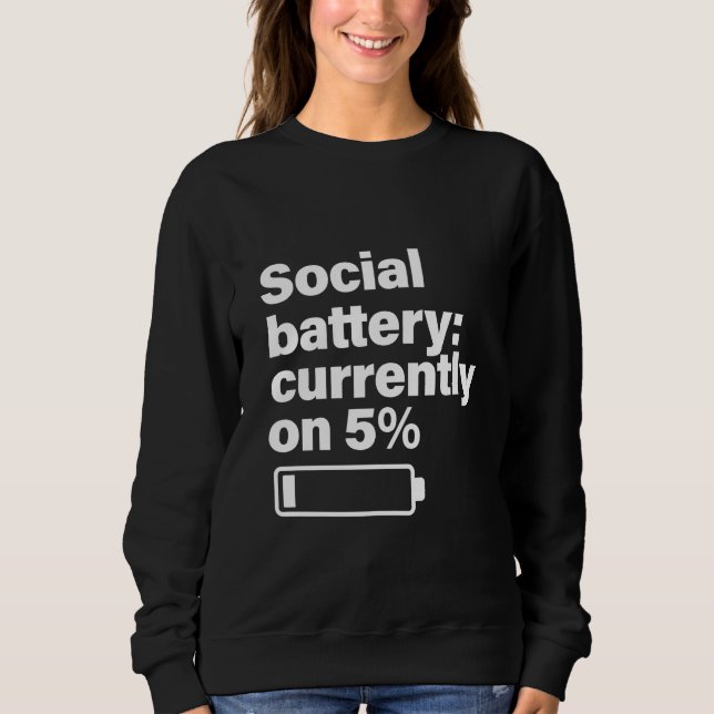 Social Battery Low Funny - Introvert Gift  T Shirt (Framsida)