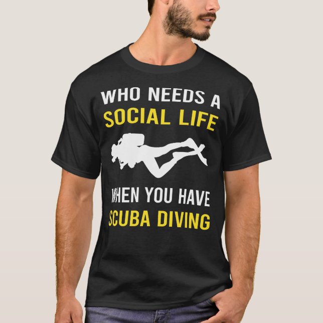 Social Life Dyka Diver T Shirt (Framsida)