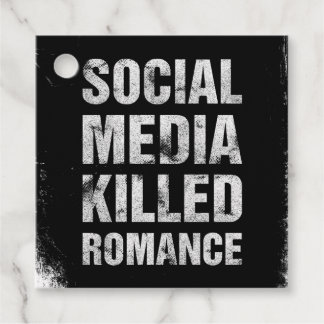 Social Media dödade Romantik Gåvor Etiketter