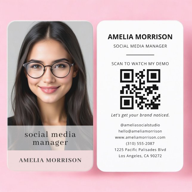 Social Media Manager Blush Pink QR Code Photo  Visitkort (Skapare uppladdad)