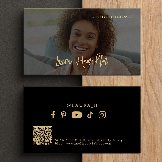 Social mediainflytelserik fotoqr-kod svart guld visitkort (Skapare uppladdad)