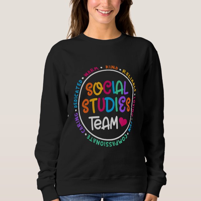 Social Studies TEAM First Day Of School & Apprecia T Shirt (Framsida)