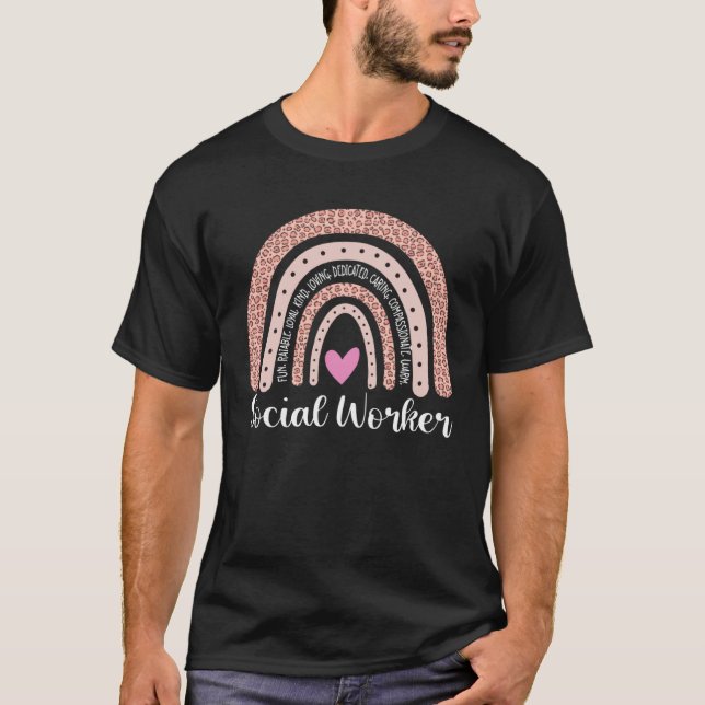 Socialarbetare Älskar Regnbåge Leopard Citat T Shirt (Framsida)