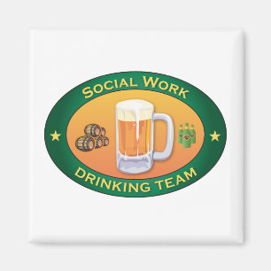 Socialt arbete som dricker laget magnet