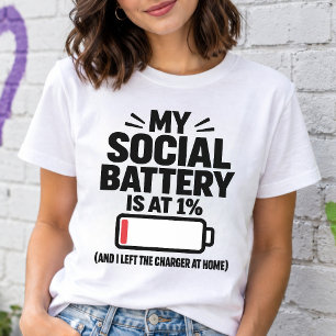 Socialt Batteri På 1% Introvert Roligt T Shirt