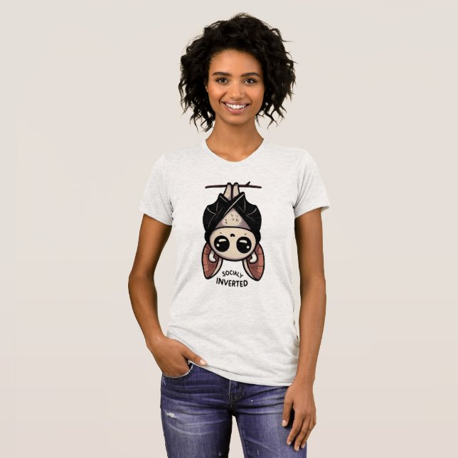 Socialt inverterad t shirt (Hel framsida)