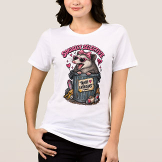 Socialt selektivt skräpentusiastiskt sött opossum t shirt
