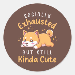 Socialt utmattad men fortfarande söt - Shiba Inu Runt Klistermärke