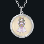 Sock monkey Bride bröllop halsband<br><div class="desc">Sock monkey Bride bröllop necklace, Bride Bröllop kläder, Bröllop t-shirts, bröllopsgåvor av Art Muvz Illustration. Matchande möhippa i Bröllop, mottagning, repetitionsmiddagskläder. Fira kärlek i stil med vår bröllop-design, Perfekt för bruden, brudgummen, bröllopsfesten och gästerna. Underbar för händelser med anknytning till bröllop. Visa upp din upphetsning för den stora dagen beställning...</div>