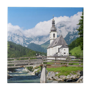 Sockenkyrkan Ramsau i Bayern, Tyskland Kakelplatta