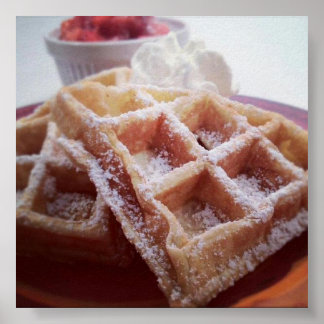 Sockertäckt våffel och färska jordgubbar Poster