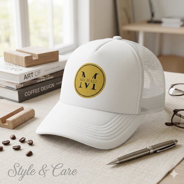 Sofistikerad Monogram Stilfull Truckerkeps (Sophisticated Monogram Stylish Trucker Cap)