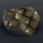 Sofistikerad svart Guld Diamond Manar Neck Tie Slips<br><div class="desc">Gleam med elegans! Denna svarta och guld diamantnektie skryter med en öga-fångstfiligree mönster för att få bästa synlighet. En påstående slips som blandar klassiskt utseende med modern lyx.</div>