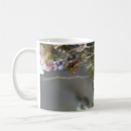 Sofistikerad vit blomkrukka | Bleka blommor fina Kaffemugg