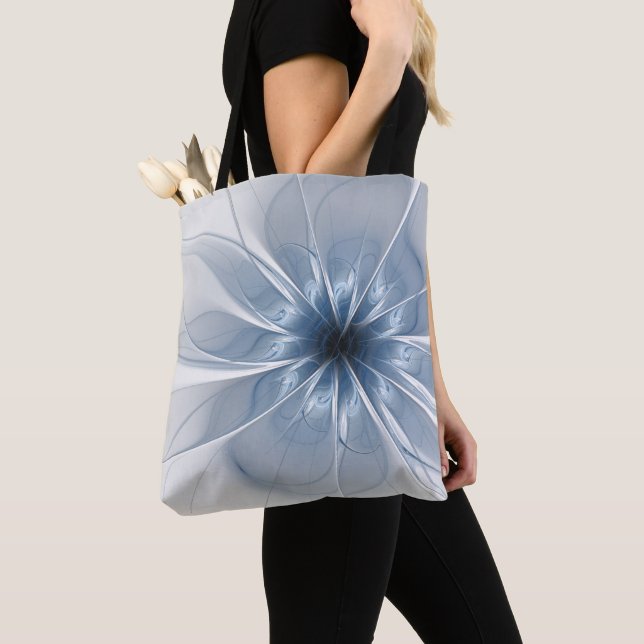 Soft and tenderness blue fractal fantasy flower cu tygkasse (Närbild)