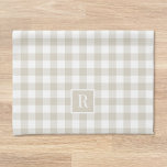 Soft Beige Buffalo Check Monogram Kökshandduk<br><div class="desc">Anpassningsbar-designad modern kökshandduk för lantbruk i stil,  med familj som första plats på mjuk biskopskontroll i mönster.</div>