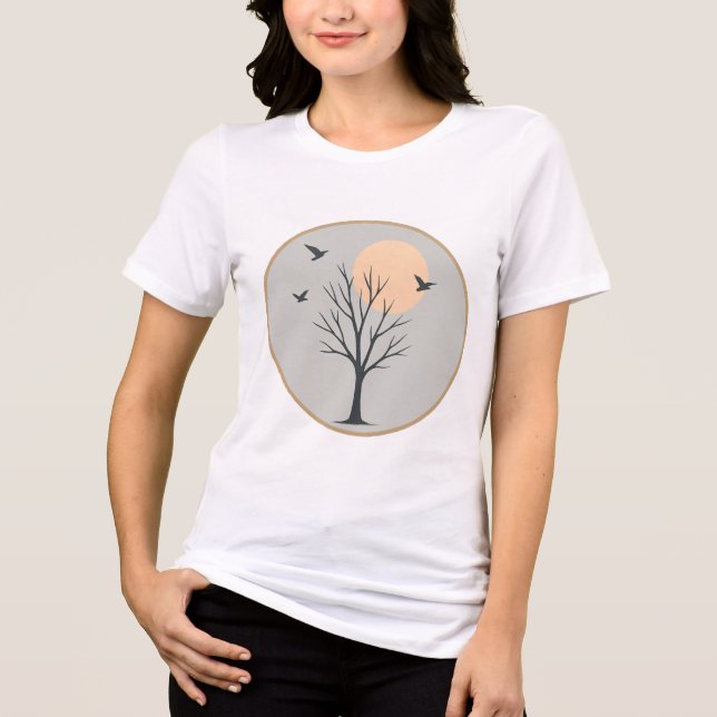 Soft Grey Circle Tree & Birds Women’s T-Shirt (Framsida)