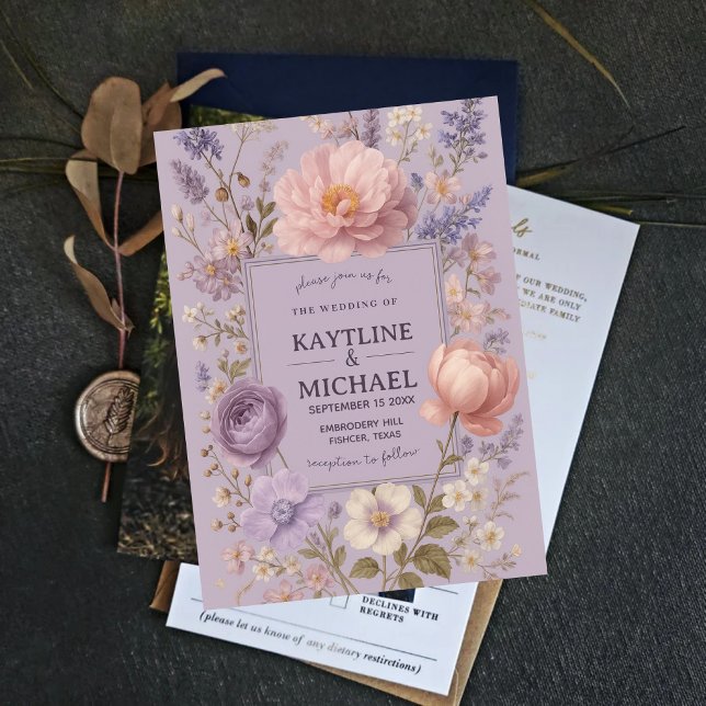 Soft Lavender Floral Romantic Peony and Wildflower Inbjudningar (Skapare uppladdad)